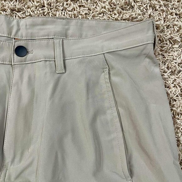 Legendary Outfitters Men’s Soft Cargo Tech Shorts Tan, Size 36 (New) - Picture 5 of 12
